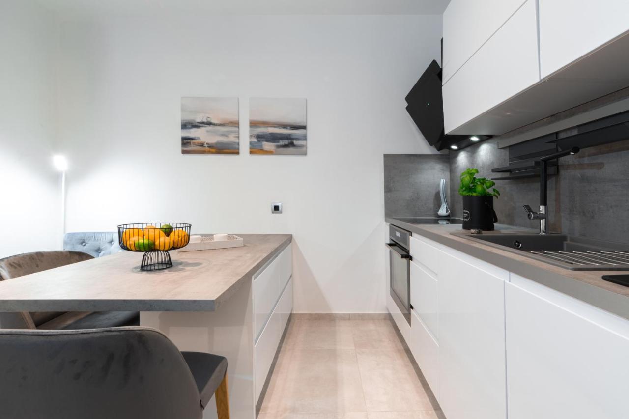 Wish Apartments Zrnovo Eksteriør bilde